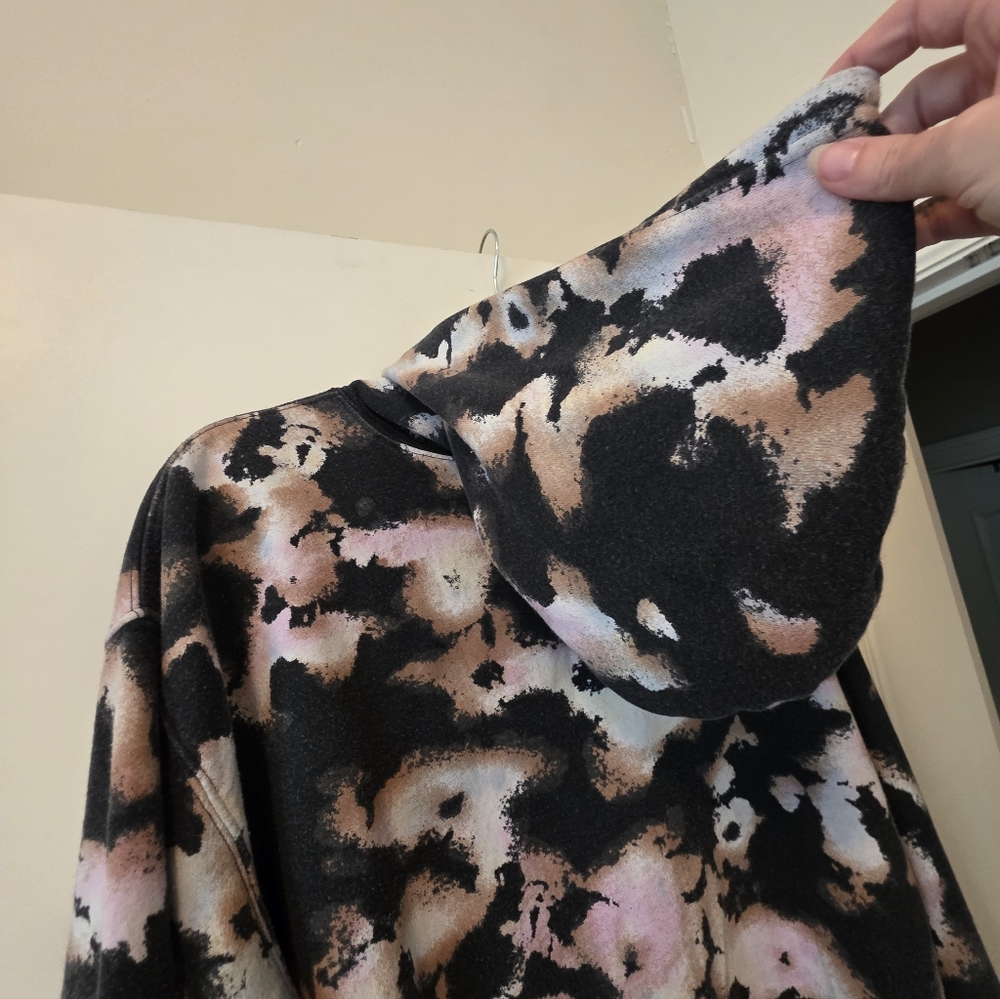 wild fable Tie-Dye Cropped Hoodie - Picture 5 of 10